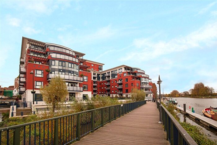 2 Bedroom Flat To Rent In Wadbrook Street, Kingston Upon Thames, KT1