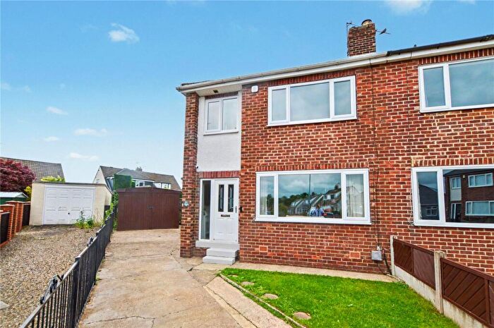 3 Bedroom Semi Detached House For Sale In Whitecliffe Rise, Swillington, Leeds, West Yorkshire, LS26