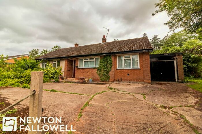 3 Bedroom Bungalow For Sale In Main Street, Hayton, DN22