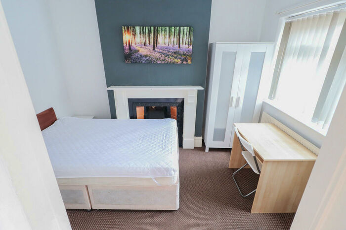 4 Bedroom Terraced House To Rent In Northfield Road, Stoke, Coventry, CV1