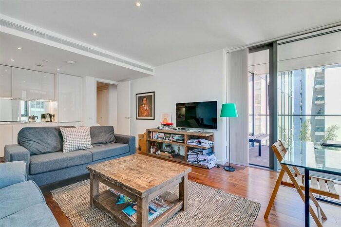 2 Bedroom Flat To Rent In Eastfields Avenue, London, SW18