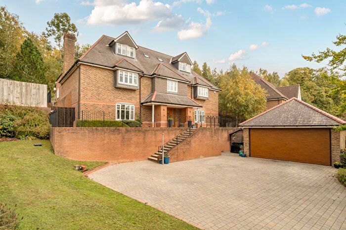 5 Bedroom Detached House For Sale In Ibworth Lane, Fleet, GU51