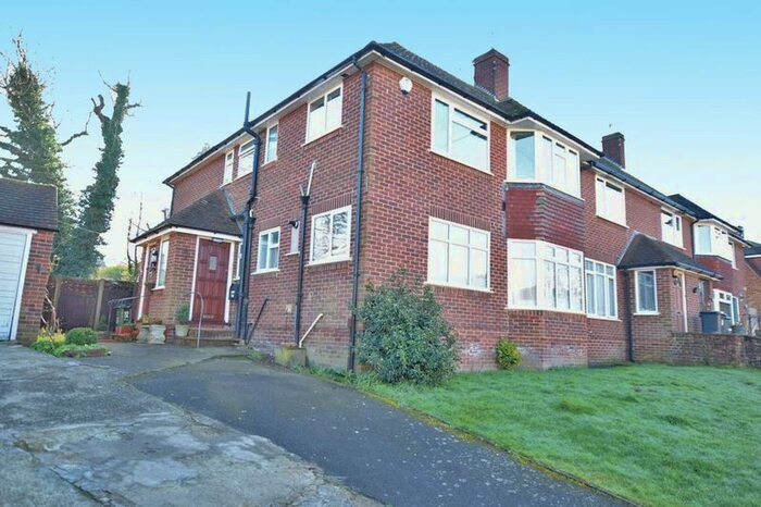 2 Bedroom Flat To Rent In Boxley Road, Penenden Heath, Maidstone, ME14