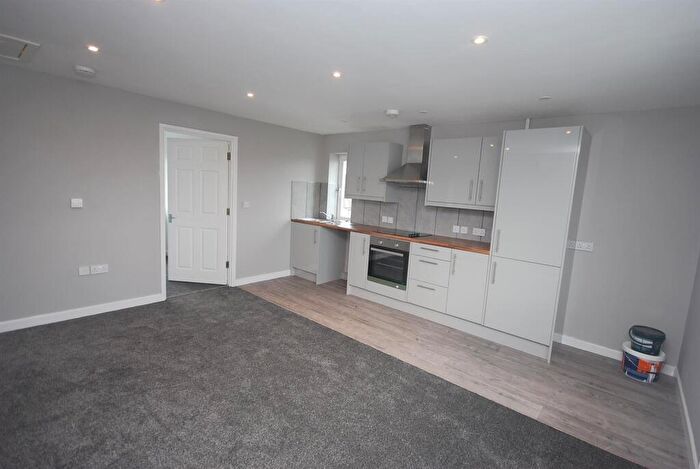 1 Bedroom Flat To Rent In Burnham Drive, Kingswood, BS15