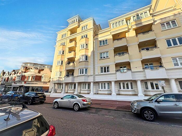 2 Bedroom Flat For Sale In Grand Parade, Eastbourne, BN21