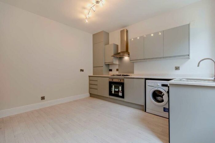 2 Bedroom End Of Terrace House To Rent In Craven Street, Harrogate, North Yorkshire, HG1