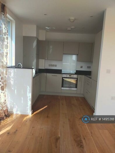 2 Bedroom Flat To Rent In Colindale Underground Station, London, NW9