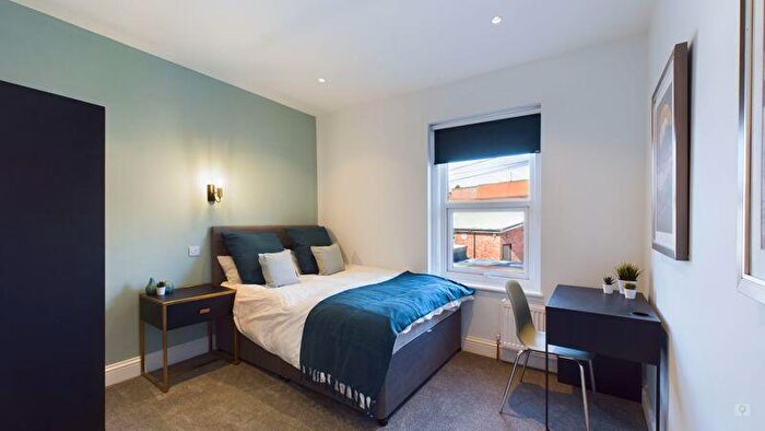 1 Bedroom House Of Multiple Occupation To Rent In Room, Sherborne Road, Yeovil, BA21