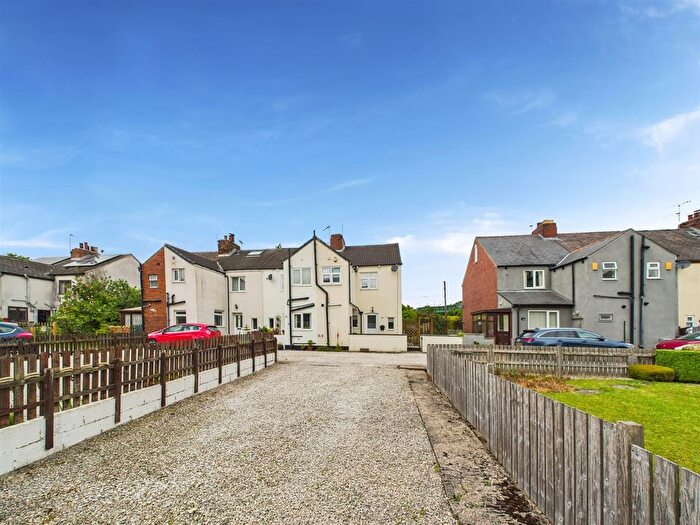 2 Bedroom Terraced House For Sale In Knottingley Road, Pontefract, WF8