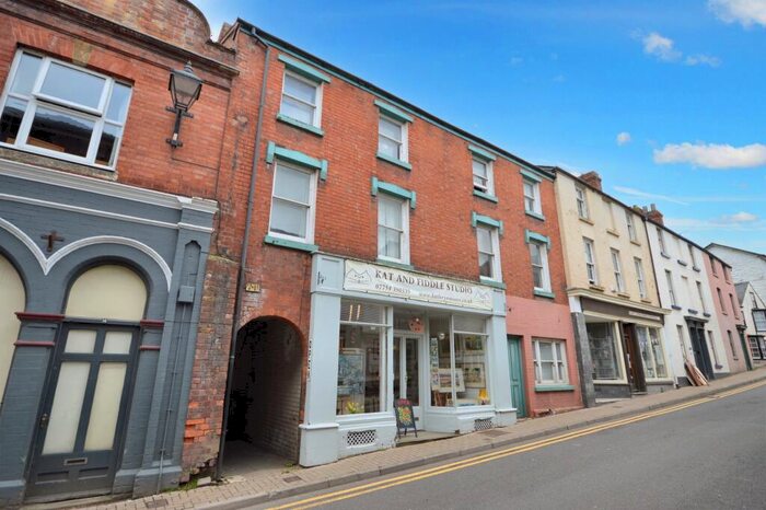 3 Bedroom Block Of Apartments For Sale In Investment Opportunity, Apartments, Church Street, Kington, HR5