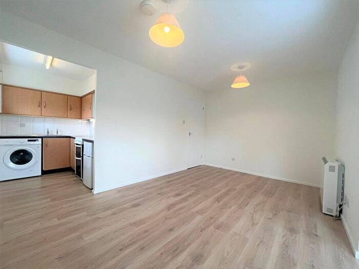 Studio To Rent In Clarkes Drive, Uxbridge, Middlesex, UB8