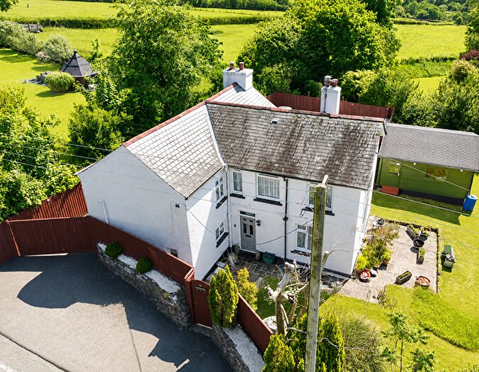 3 Bedroom Detached House For Sale In Mary Tavy, PL19