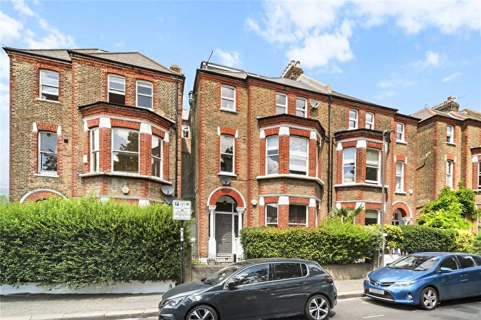 2 Bedroom Flat For Sale In St. Ann's Crescent, London, SW18