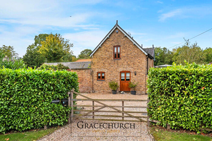 3 Bedroom Detached House For Sale In St Leonards Road, Nazeing, EN9