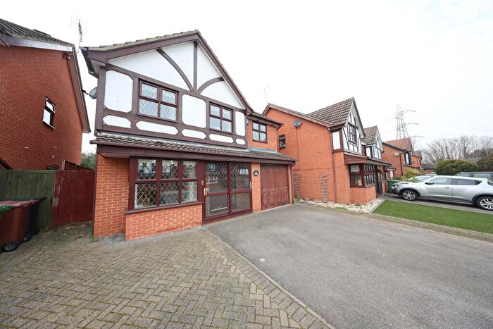 4 Bedroom Detached House For Sale In Catharine Close, Chafford Hundred, RM16