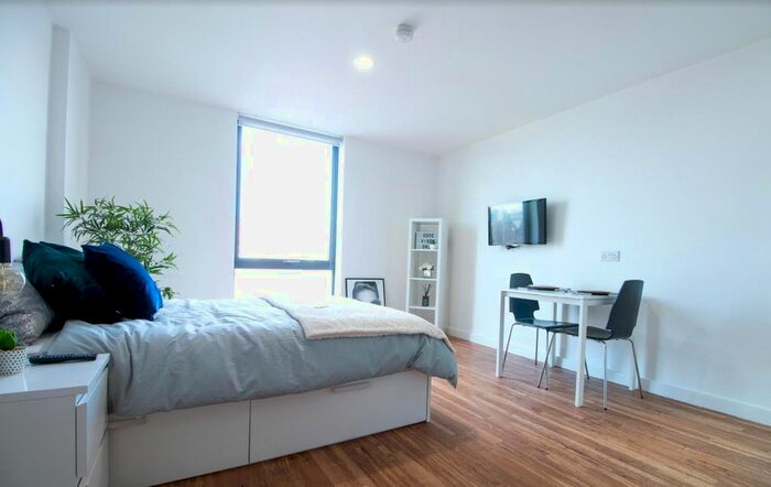 Property To Rent In The Studios, Plaza Boulevard, Liverpool, L8