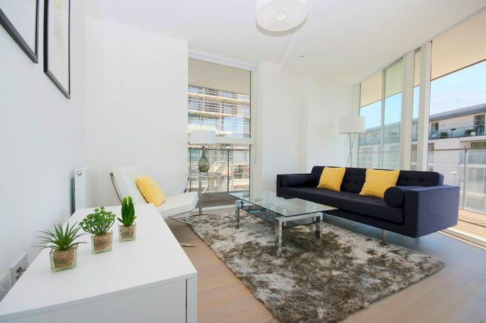 1 Bedroom Flat To Rent In River Gardens Walk, London, SE10