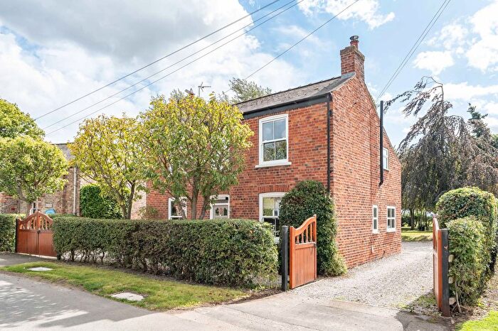 5 Bedroom Detached House For Sale In Main Street, Ellerton, York, YO42