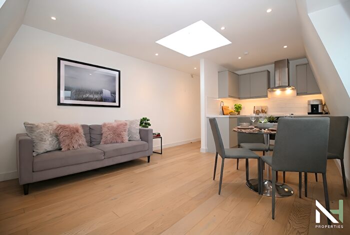 1 Bedroom Flat To Rent In Queens Parade, Queens Road, Hendon, NW4