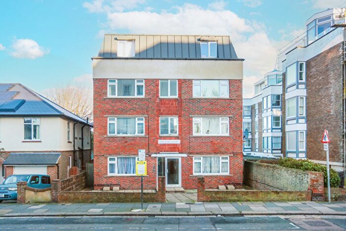 1 Bedroom Flat To Rent In Lansdowne Road, Hove, East Sussex, BN3