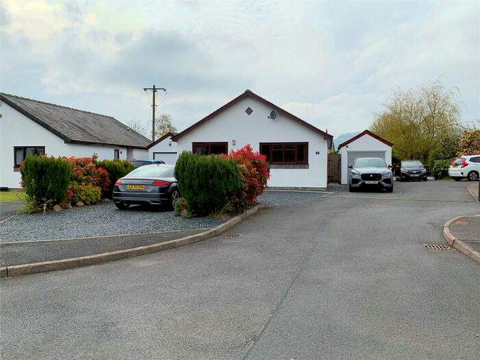 3 Bedroom Bungalow For Sale In Morfa Gaseg, Llanfrothen, Penrhyndeudraeth, Gwynedd, LL48