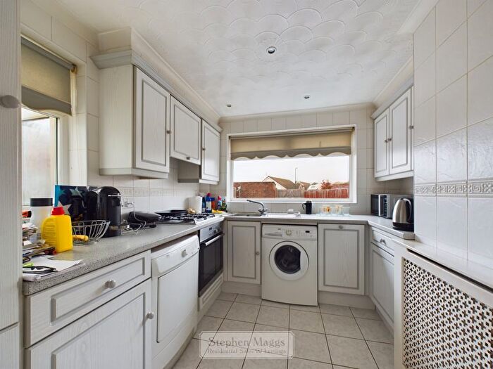 2 Bedroom Semi-Detached Bungalow For Sale In Whitchurch Lane, Whitchurch, Bristol, BS14