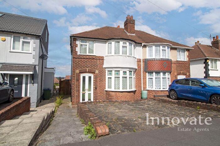3 Bedroom Semi-Detached House To Rent In Regent Avenue, Tividale, Oldbury, B69