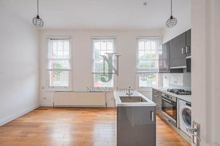 1 Bedroom Flat To Rent In Holloway Road, Archway, London, N19