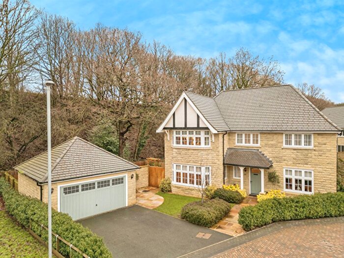 4 Bedroom Detached House For Sale In Park Gate Court, Scissett, Huddersfield, HD8