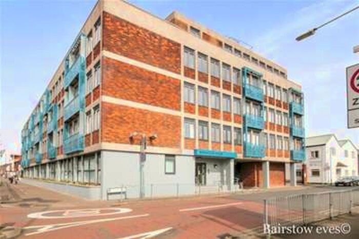 1 Bedroom Flat To Rent In Burlington House, EN8