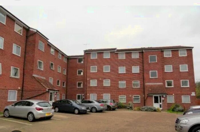 1 Bedroom Flat To Rent In Huxley Close, Northolt, Greater London, UB5