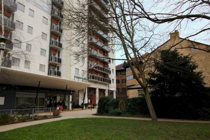 2 Bedroom Apartment To Rent In Becket House, New Road, Brentwood, CM14