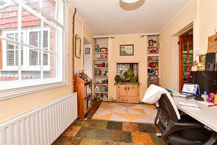 2 Bedroom Semi-detached House For Sale In Silver Hill, St. Michaels, Tenterden, Kent, TN30