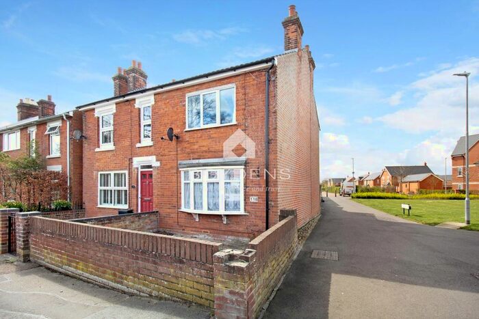 3 Bedroom Semi-Detached House To Rent In Nayland Road, Mile End, Colchester, CO4