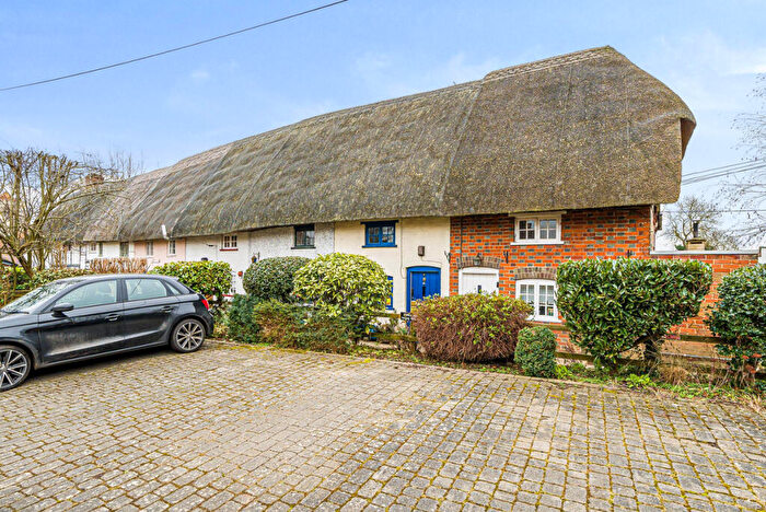 2 Bedroom Cottage For Sale In Malthouse Lane, Dorchester-On-Thames, OX10