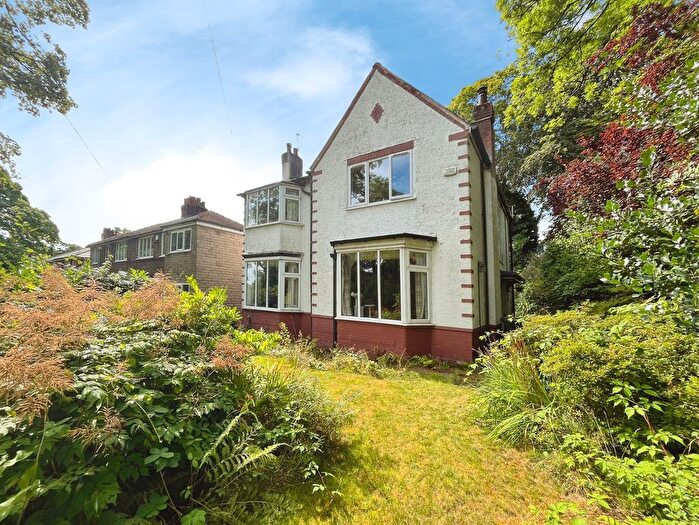4 Bedroom Detached House For Sale In Broad O Th Lane, Astley Bridge, BL1