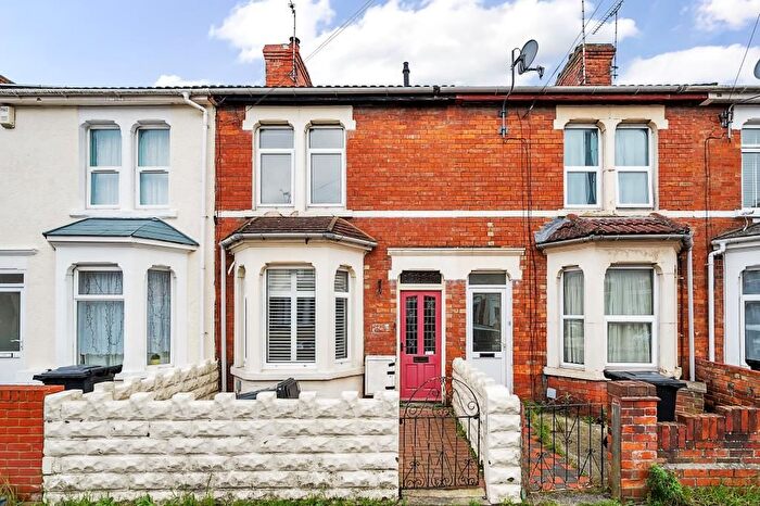 2 Bedroom Terraced House To Rent In Graham Street, Town Centre, SN1