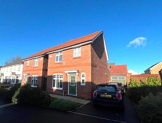 3 Bedroom Detached House To Rent In Spinners Avenue, Bamber Bridge, Preston, PR5