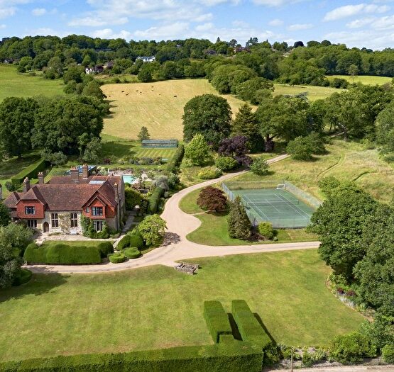 5 Bedroom Detached House For Sale In Wickhurst Road, Weald, Sevenoaks, Kent, TN14