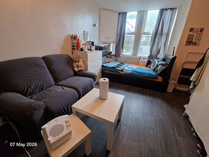 Studio To Rent In Studio, Dewsbury Road, LS11