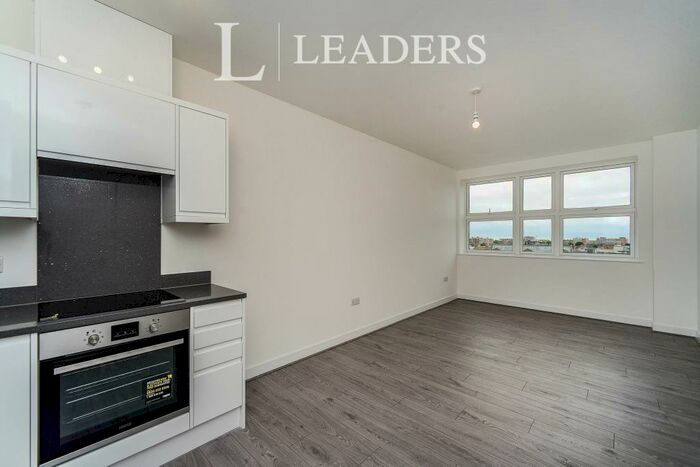 1 Bedroom Flat To Rent In School Road, Hove, BN3