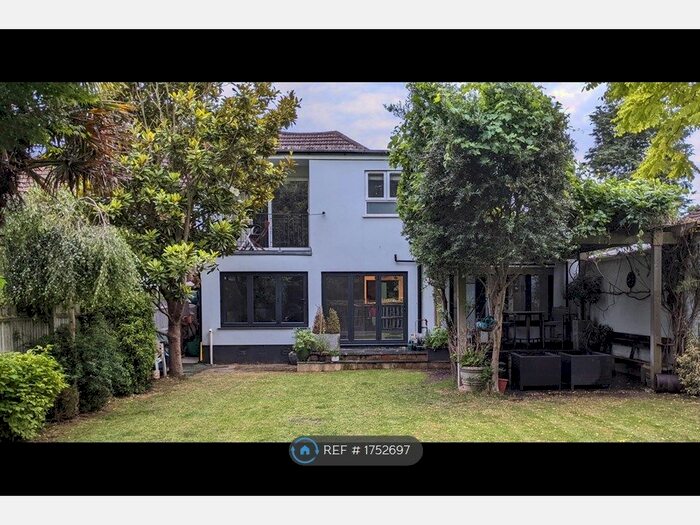 3 Bedroom Semi-Detached House To Rent In Summer Road, Thames Ditton, KT7