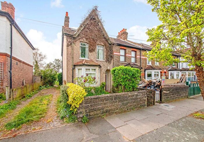 3 Bedroom End Of Terrace House For Sale In Nightingale Lane, Bromley, Kent, BR1