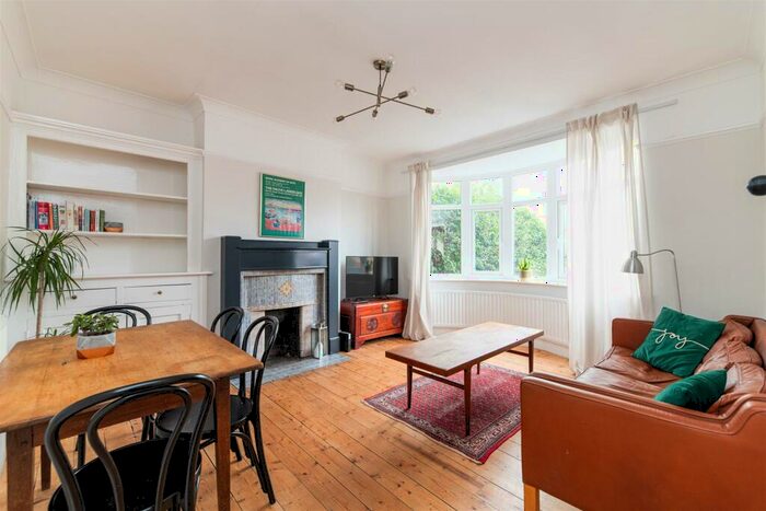 2 Bedroom Flat To Rent In Heaton Park View, Heaton, Newcastle Upon Tyne, NE6