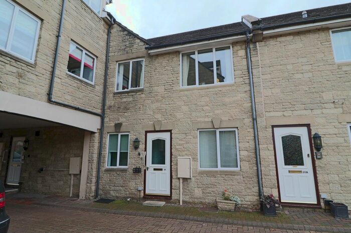 2 Bedroom Flat To Rent In Blenheim Court, Back Lane, Winchcombe, Cheltenham, GL54