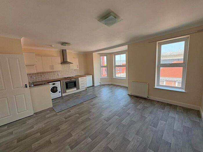1 Bedroom Flat To Rent In Flat B Bouverie Square, Folkestone, CT20