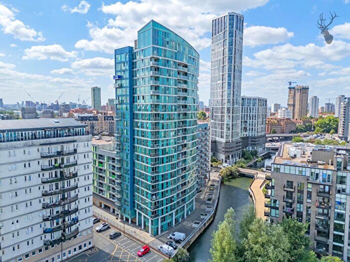 2 Bedroom Apartment For Sale In High Street, Stratford, E15