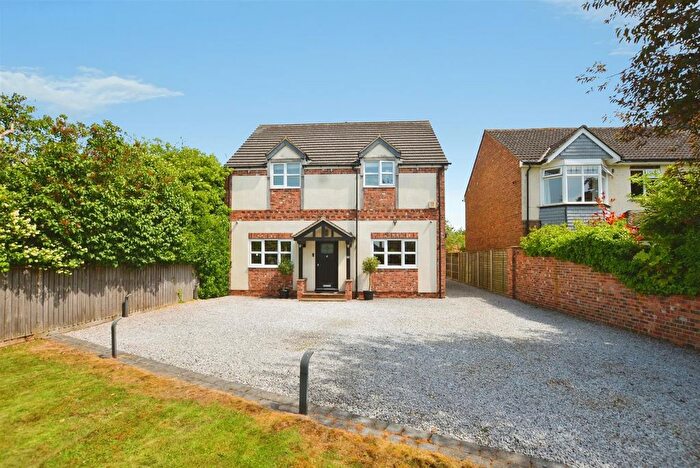 4 Bedroom Detached House For Sale In Tee Lane, Burton-Upon-Stather, Scunthorpe, DN15