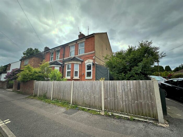 1 Bedroom Flat To Rent In Highland Road, Aldershot, GU12