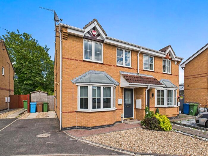 3 Bedroom Semi-Detached House For Sale In Monkton, Elloughton, HU15